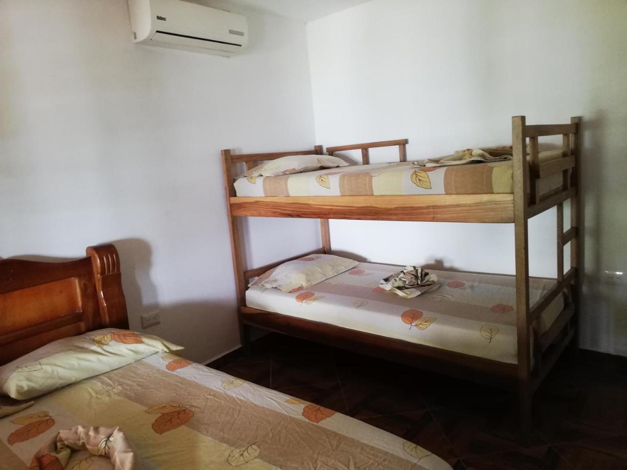 Casa Madriguena Hostel Rincón Buitenkant foto