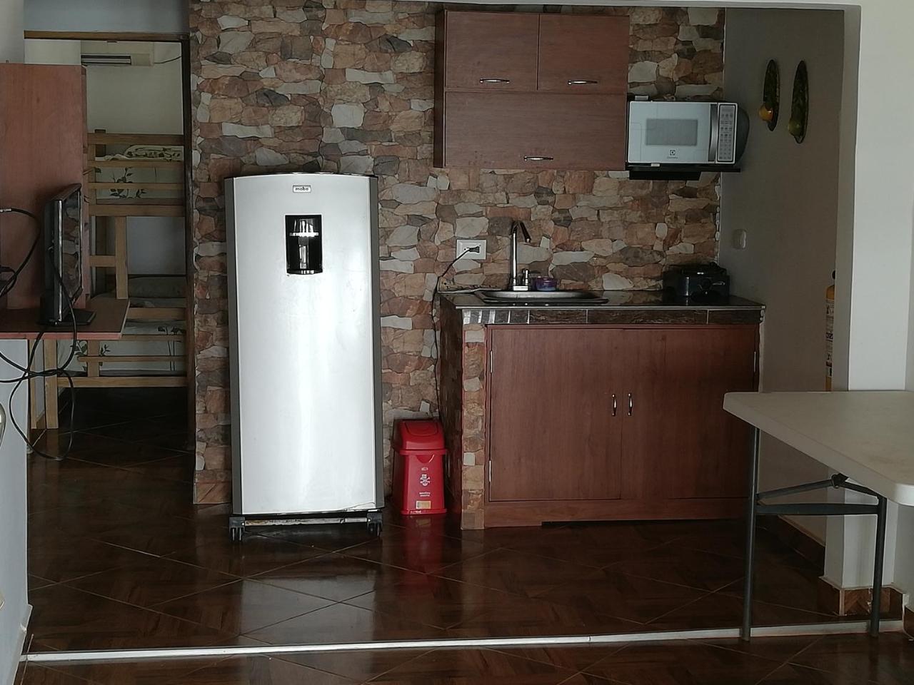 Casa Madriguena Hostel Rincón Buitenkant foto